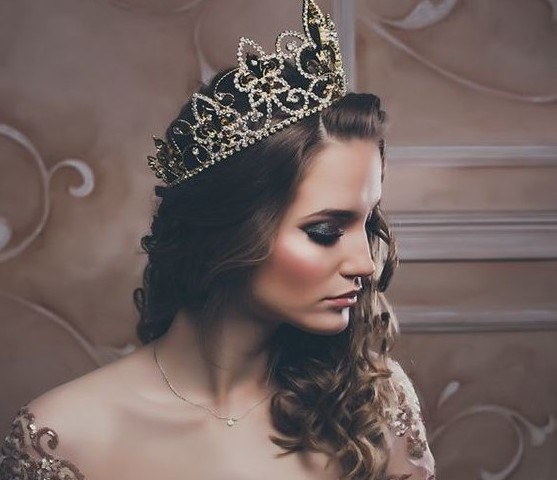королева